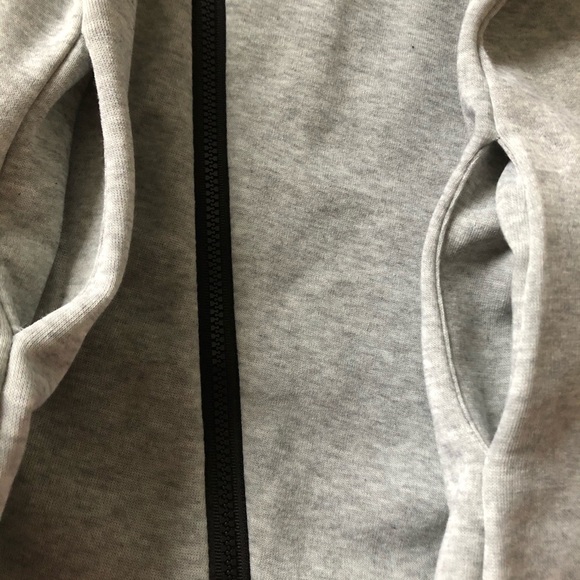 Sweater - Picture 4 of 4